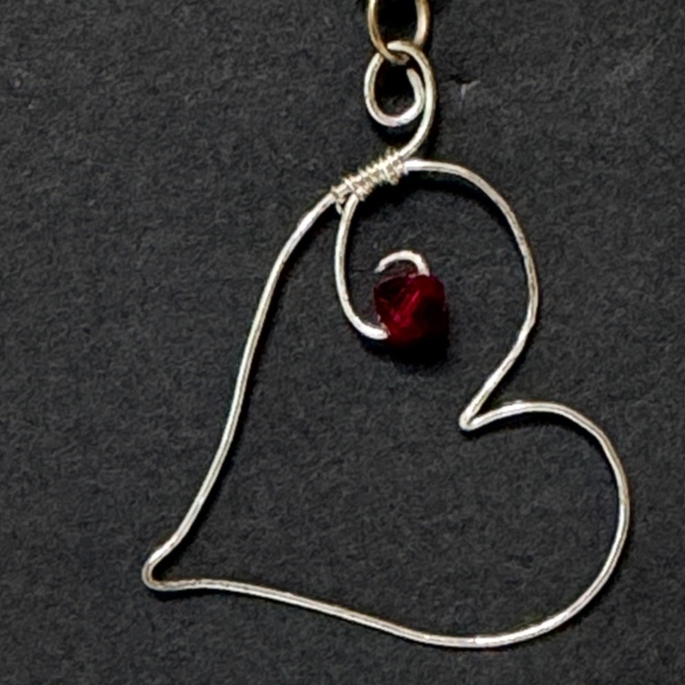 Elegant Silver Heart Necklace and Earring Set with Red Beads - Picture 7 of 9